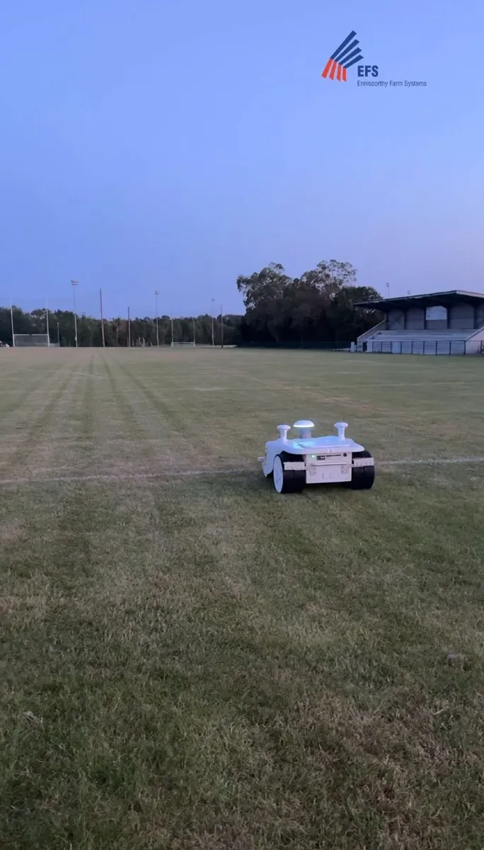 Commercial Robotic Lawnmower for Sports Pitches. - Image 3