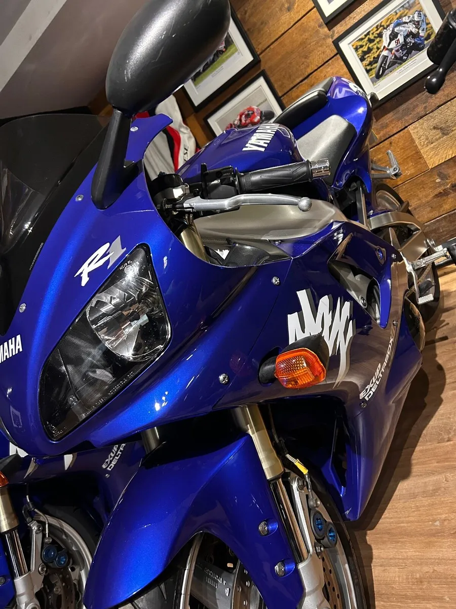 1998 r1 4xv . - Image 2