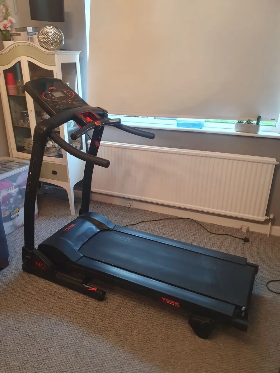 Treadmill - Image 1