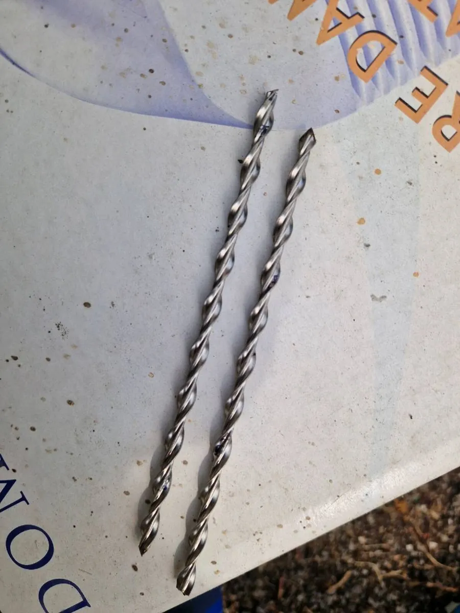 Job lot: S.Steel Helical Wall Ties +Roofing Plates - Image 2
