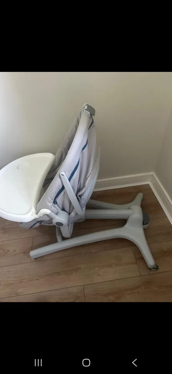 Chicco baby hug pro 5 in 1 crib - Image 4