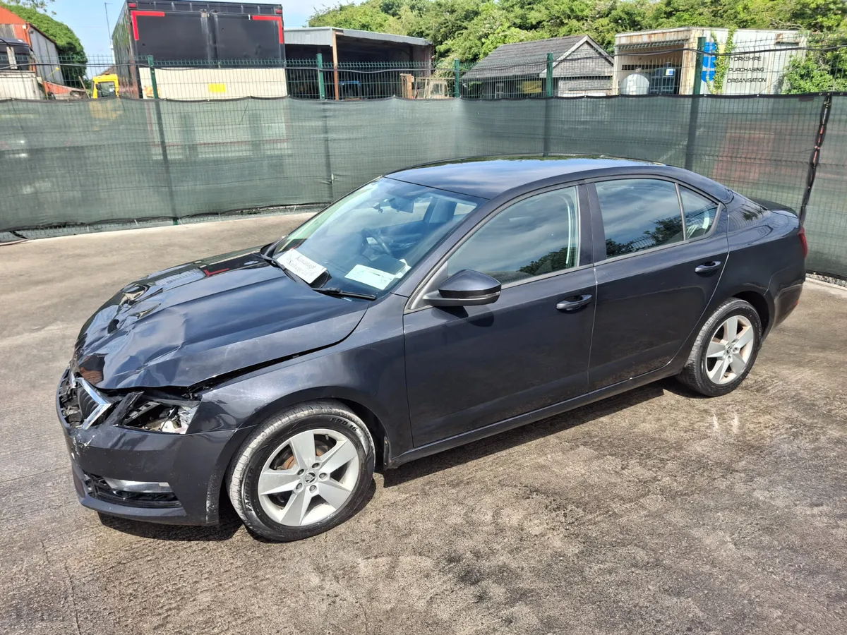 172 Skoda Octavia  Ambition  Tdi  Automatic - Image 2