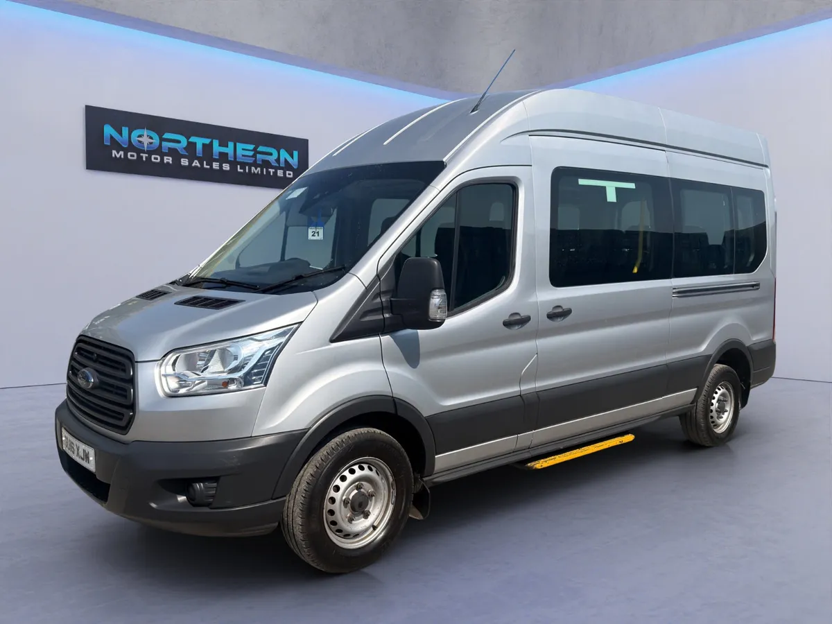 2016 Ford Transit 15 Seater Minibus - Image 3
