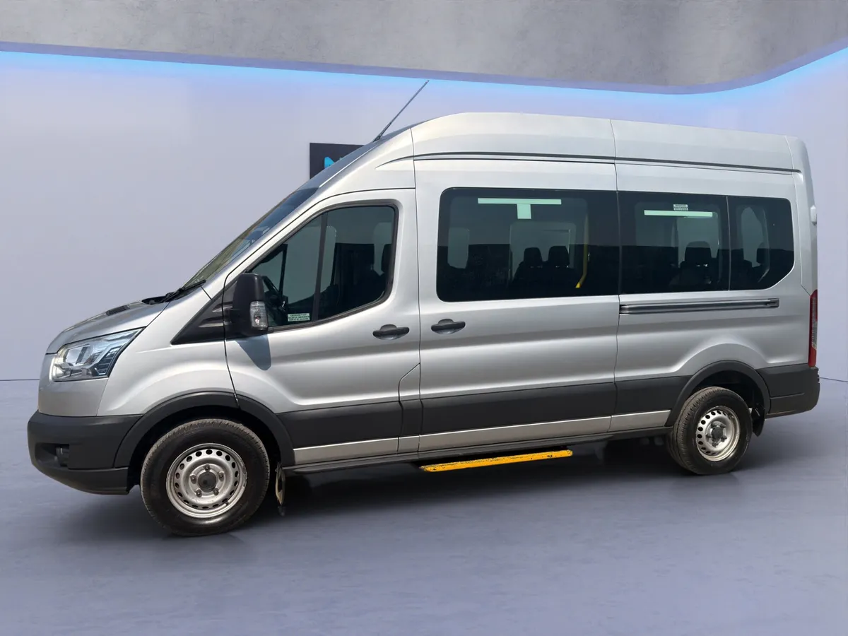 2016 Ford Transit 15 Seater Minibus - Image 4