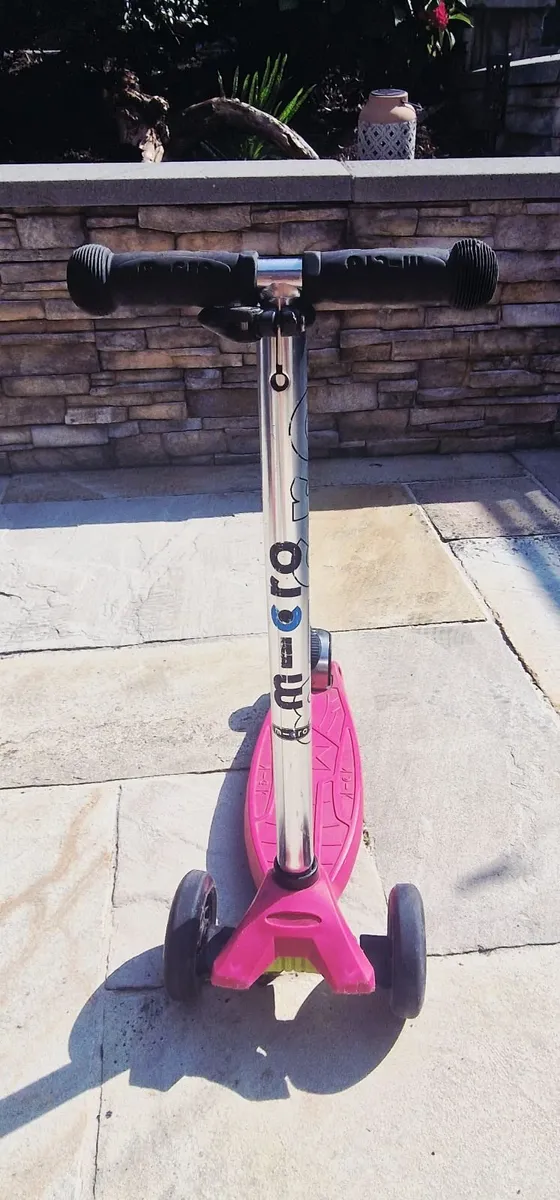 Scooter - Image 1