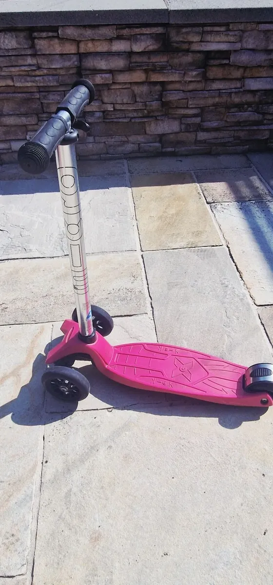 Scooter - Image 2