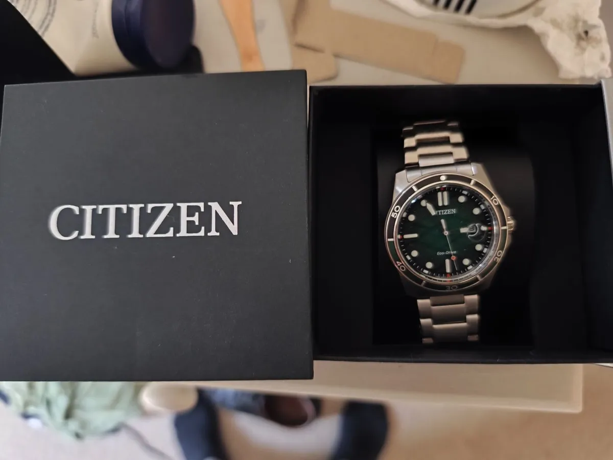 Citizen eco solar watch - Image 1