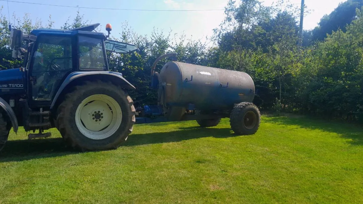 Slurry tank - Image 1