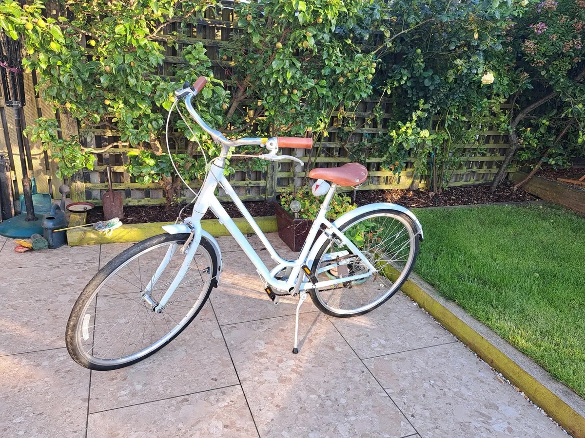 Ladies Giant Blue Liv Flourish 3 Bicycle - Image 2