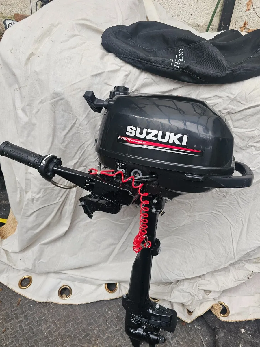 Suzuki 2.5 HP outboard engine