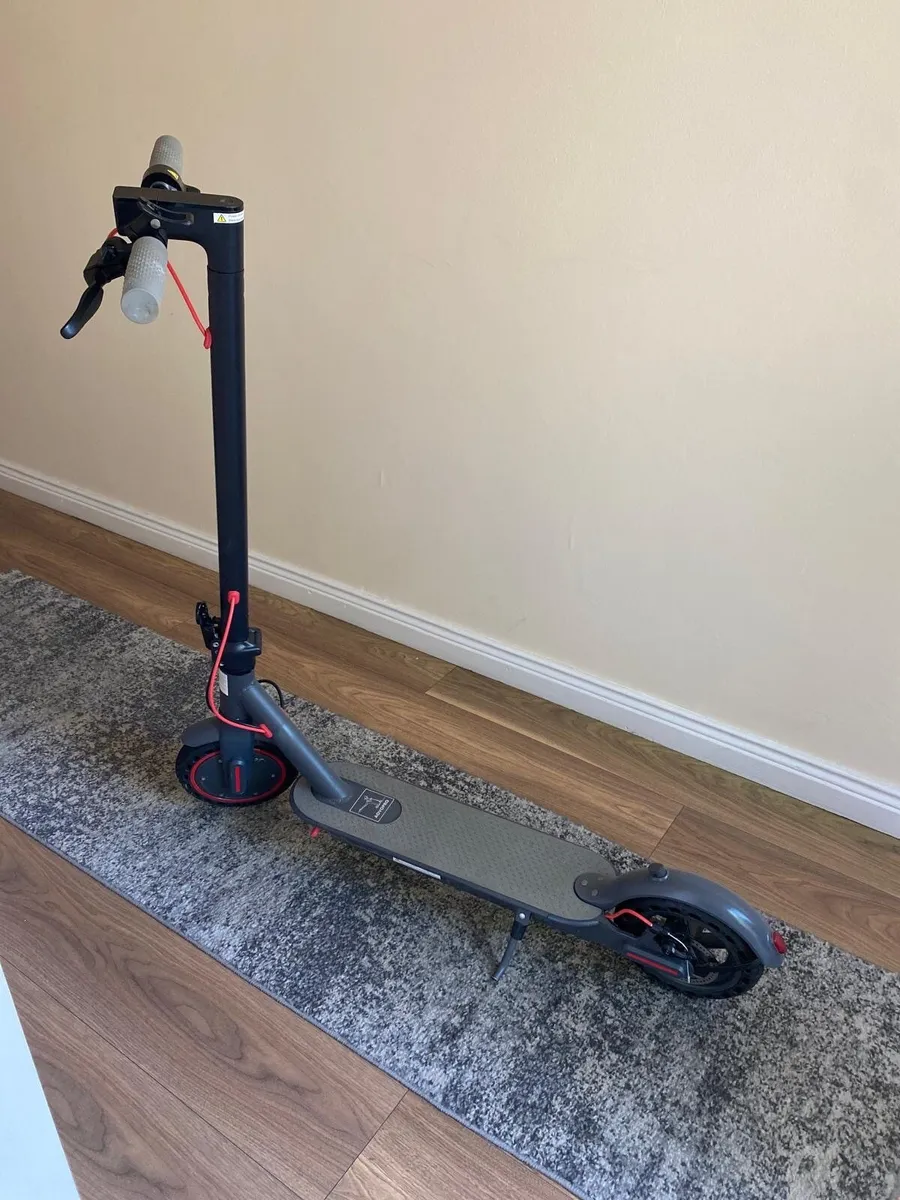 Electric scooter - Image 3