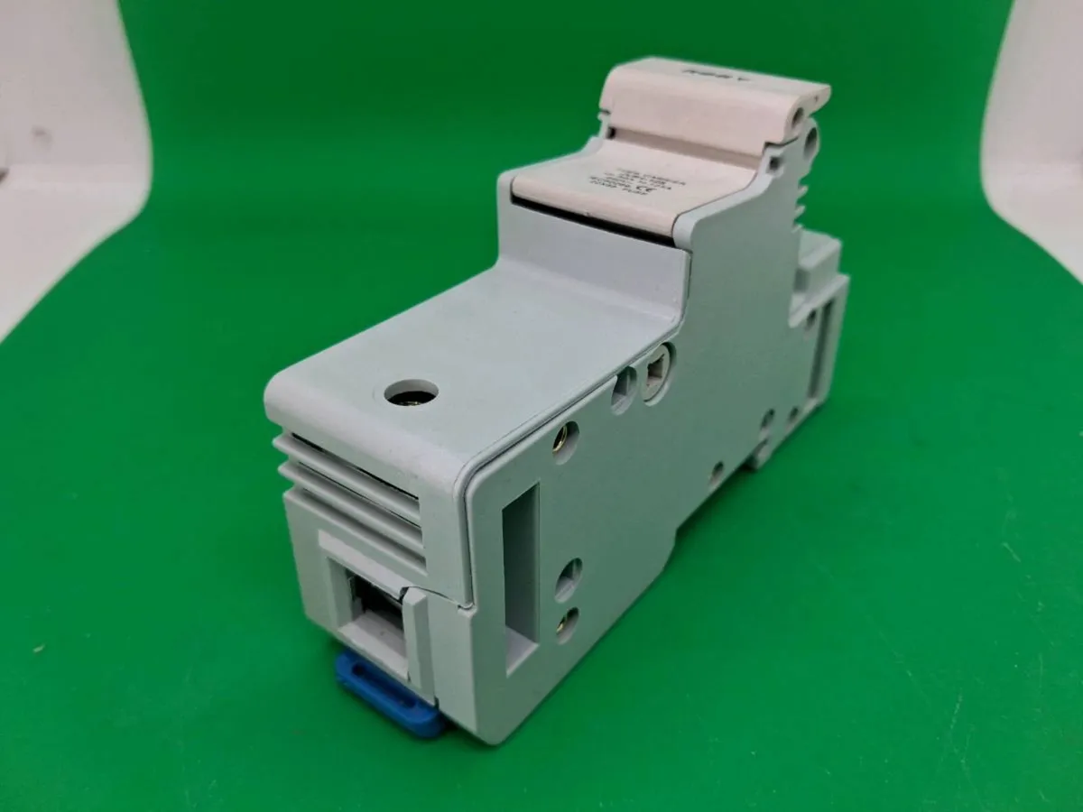 Postage - ROGY Fuse Carrier 80a to 125a 690v Fuse - Image 1