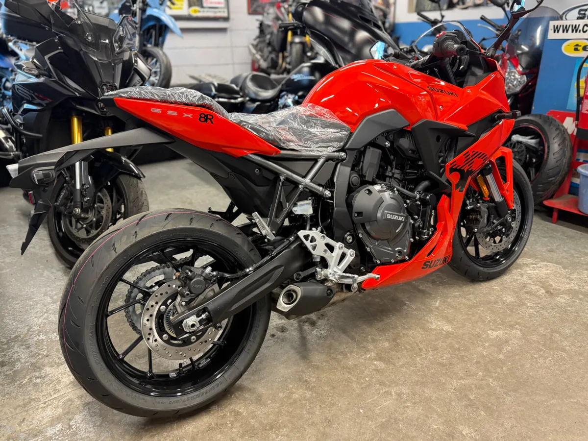 2026 SUZUKI GSX8-R Available Now!! - Image 3