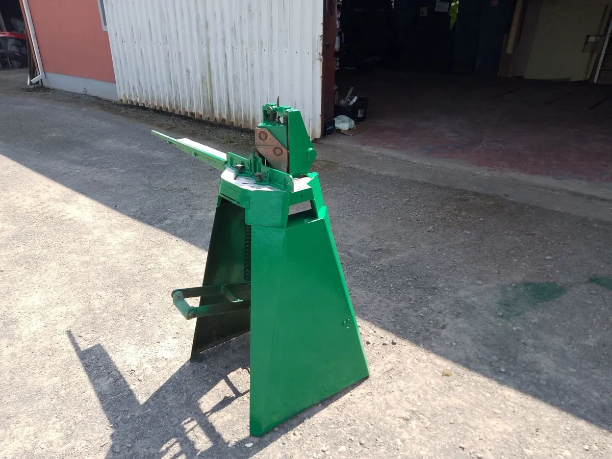 Morso mitre wood guilloting - Image 1