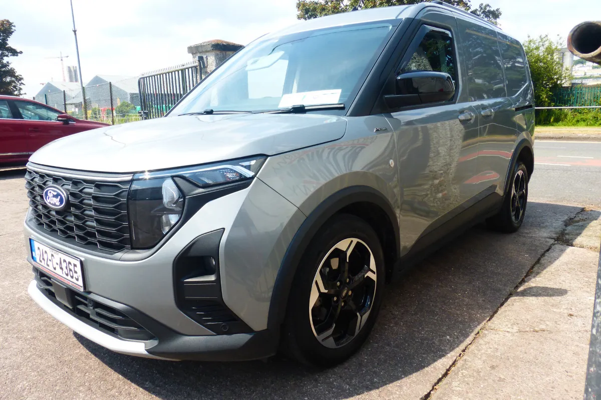 Ford Transit Courier 2024 - Image 3