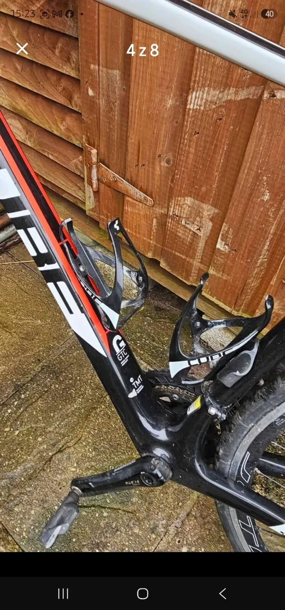 Cube Attain GTC road bike in a - Image 1