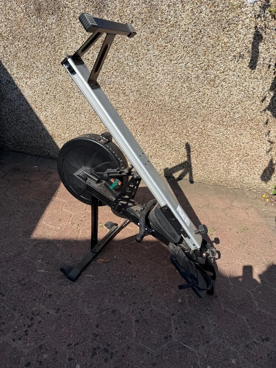 Gym Weight machine and rowing machine - Image 3