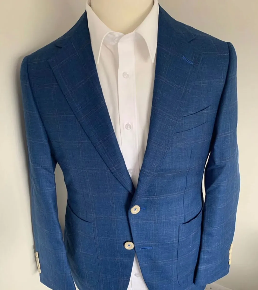 High quality suit - Image 1
