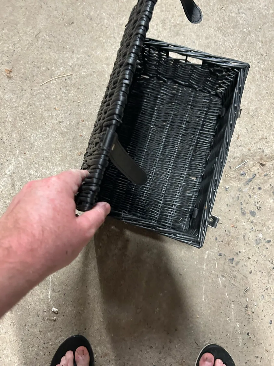Wicker baskets 🧺 boxes 📦 - Image 1