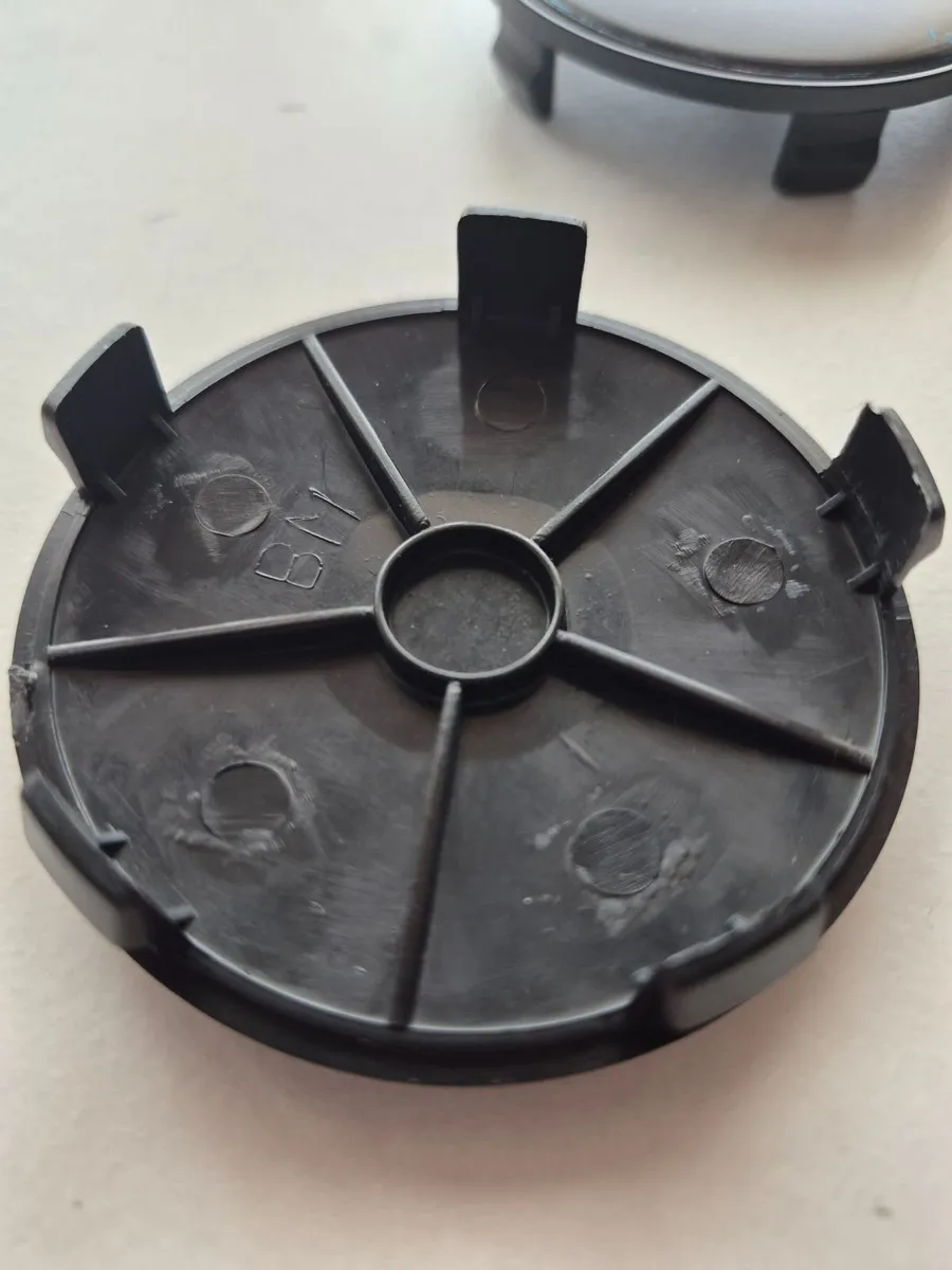 BMW centre caps 68mm (FREE POST) - Image 2