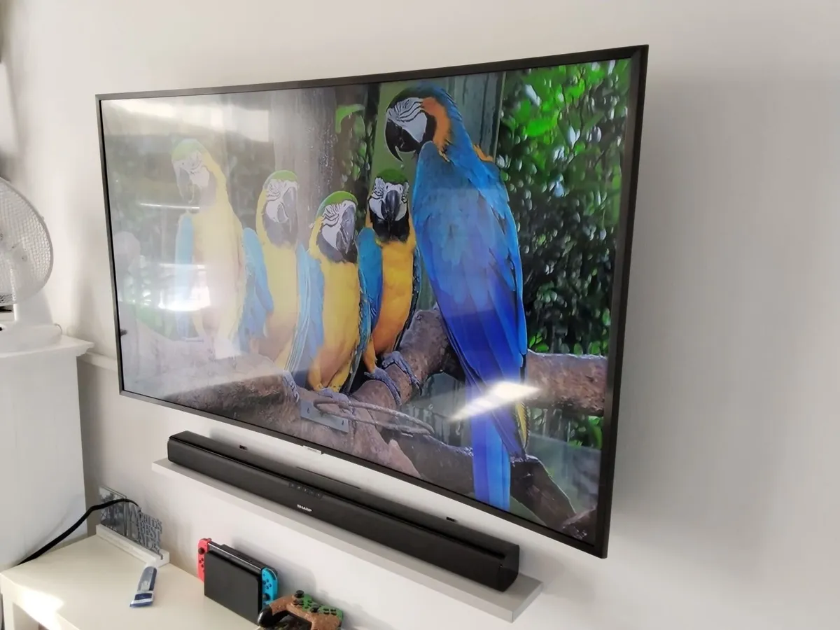 Samsung curve TV - Image 2