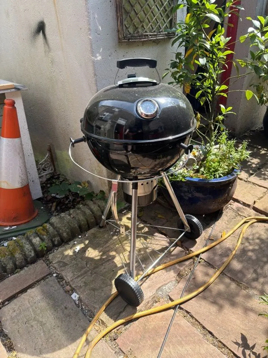 Charcoal Bbq - Image 1