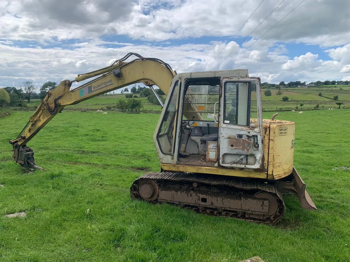 SUMITOMO SH60 (6T) DIGGER WITH BLADE - Image 3