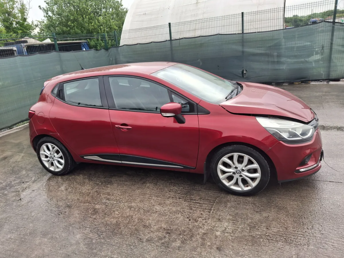 2017 Renault clio Dynamic Drive Home - Image 1