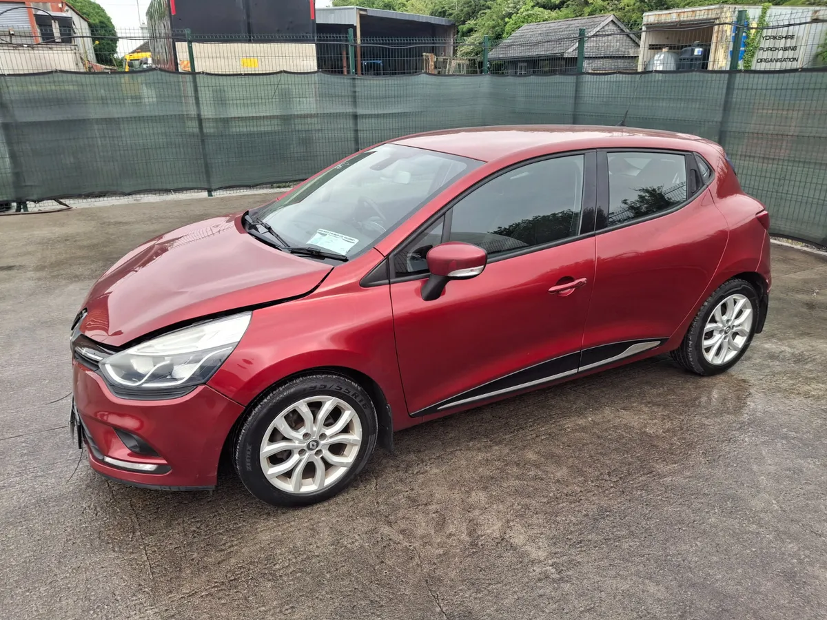 2017 Renault clio Dynamic Drive Home - Image 2