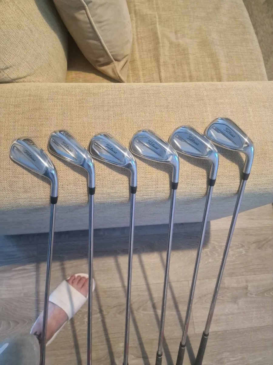 Titlest t350 irons. Part trade welcome - Image 1