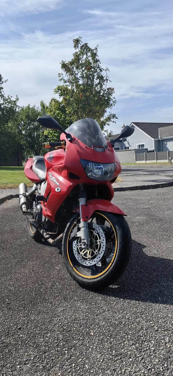 Vtr1000 *Serviced & taxed* 1800€ *no offers* - Image 1