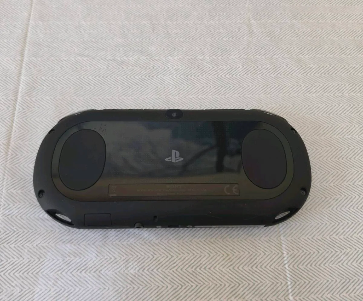 PS Vita Slim - Image 3