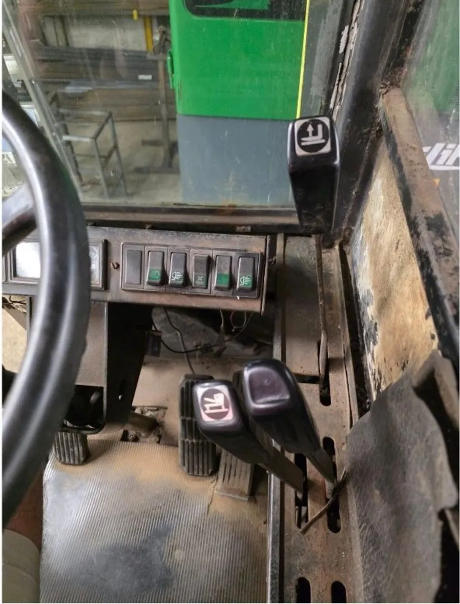 Lancer Boss side loading forklift - Image 3