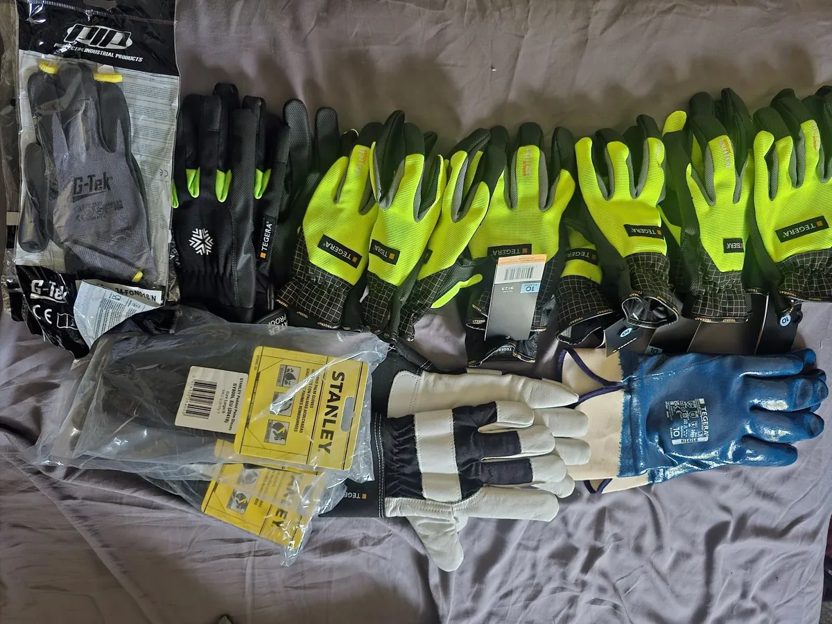 WORK PPE/Clothing - Image 2