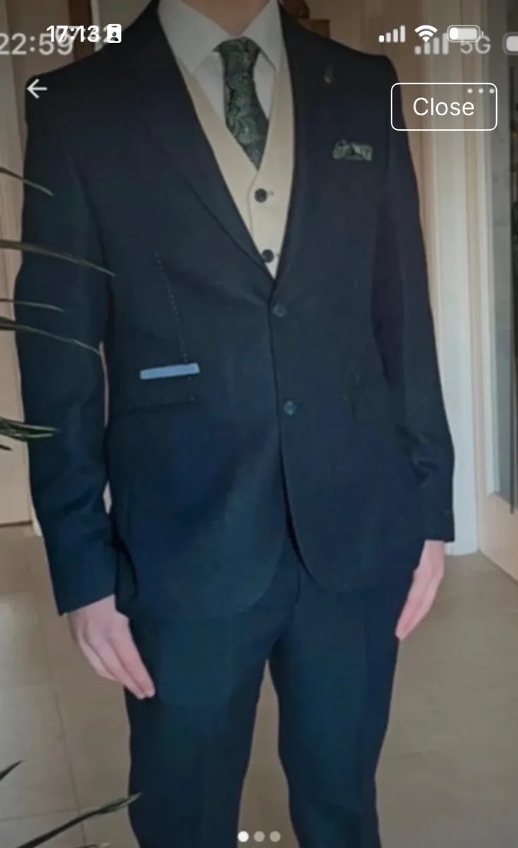Men’s suit . - Image 3