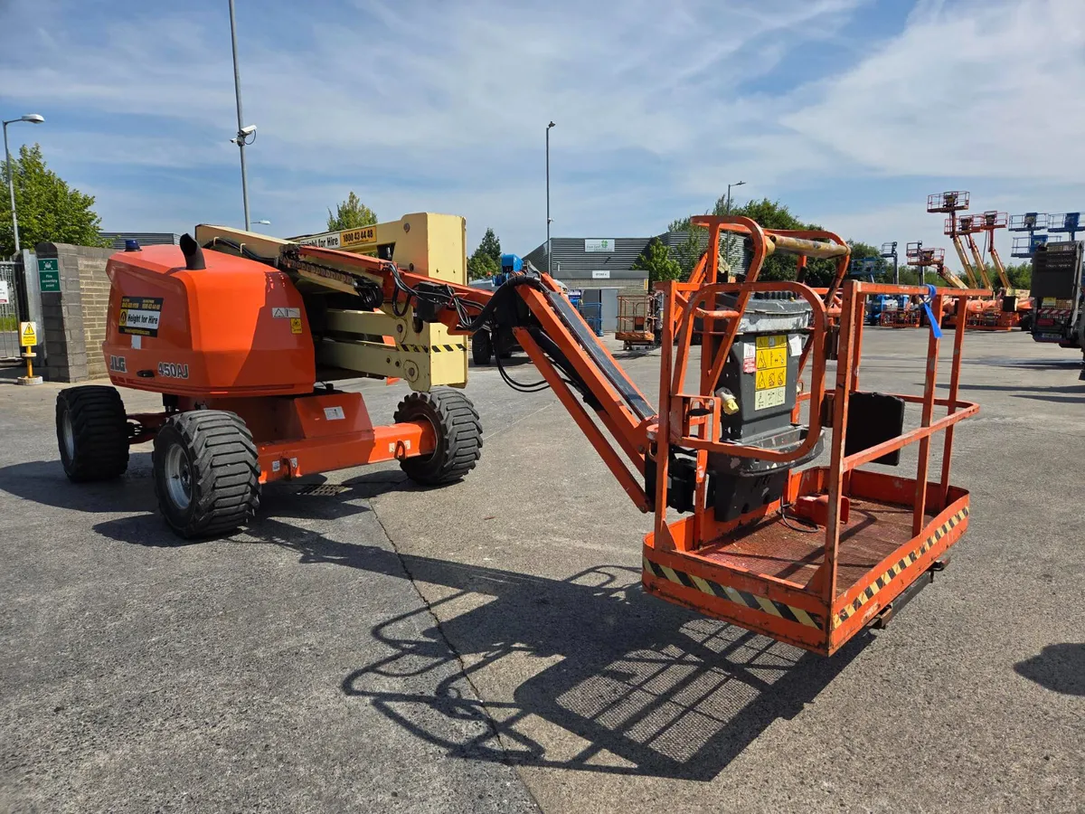 Genie Z45 ( JLG 450 AJ Diesel Boom - year 2015 ) - Image 3
