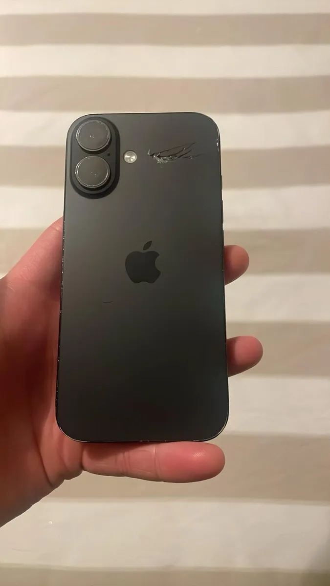 iPhone 16 sim free 128GB black no - Image 1