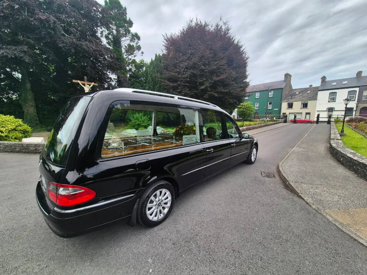 Mercedes Duffy Built Hearse - Image 3