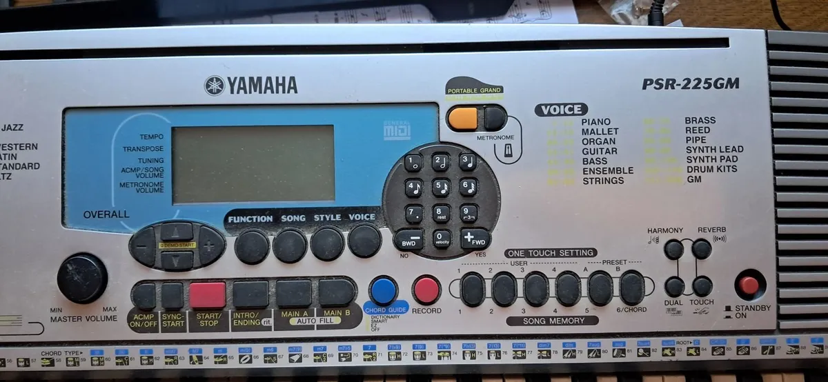 Yamaha Synthesiser Keyboard - Image 2