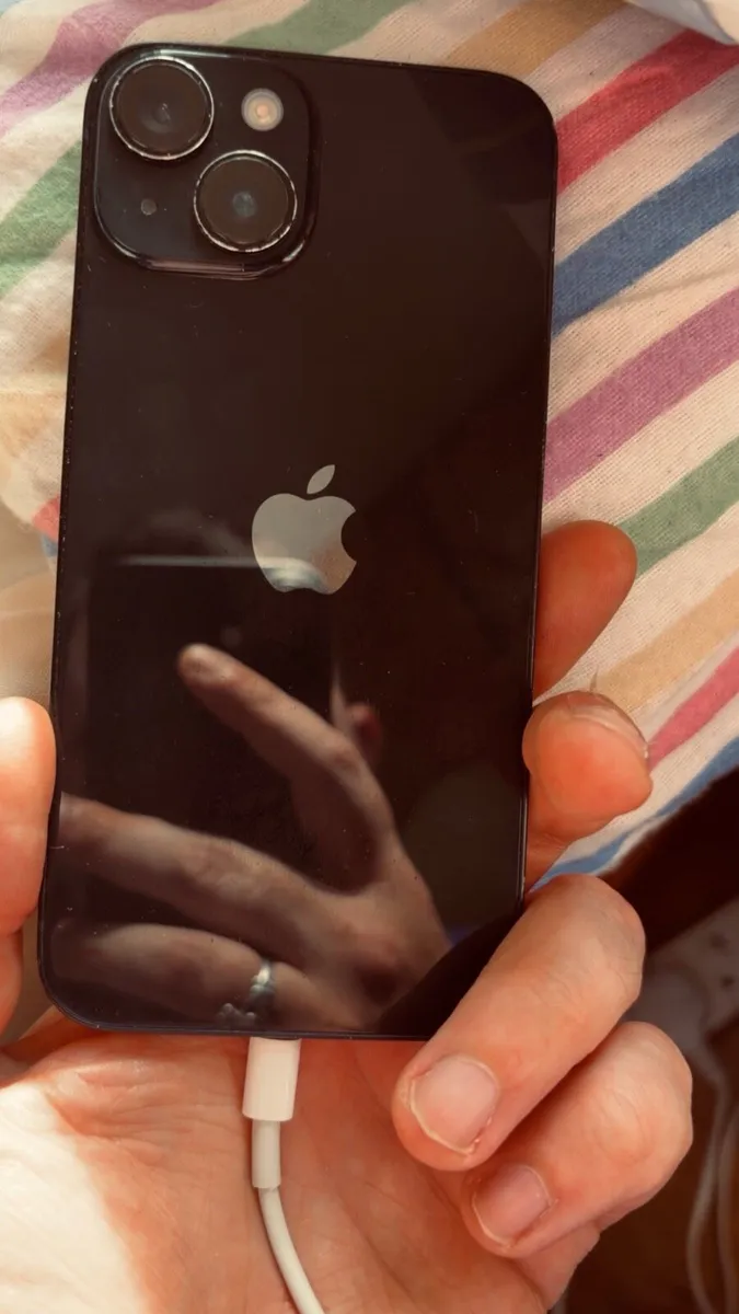 iPhone 14 - Image 1