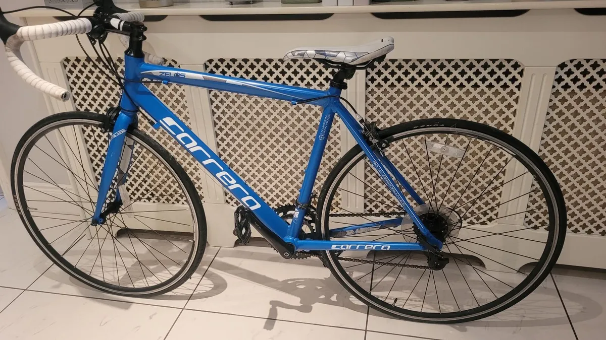 Mens road bicycle - Image 1