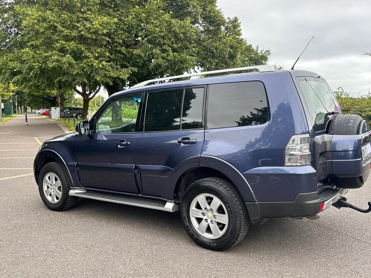MMC Pajero LWB - Image 1