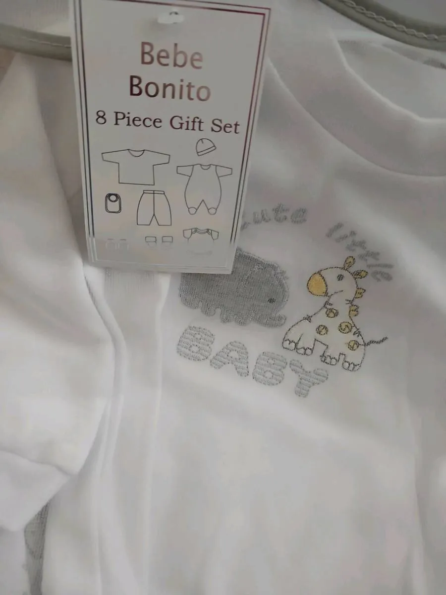 New : 8 piece gift set €5 - Image 2