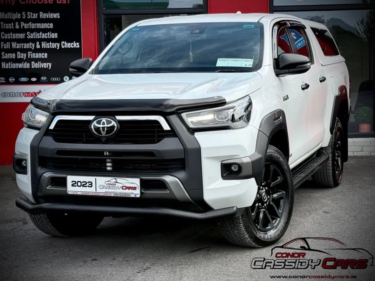 Toyota Hilux INVINCIBLE-X 2.8 4WD D-4D DCB // STUN - Image 1