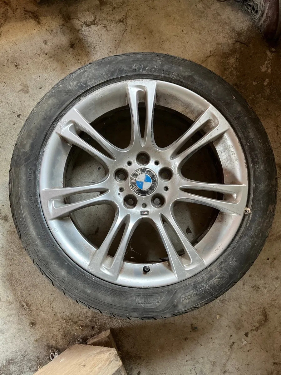 Tyres and alloy for 2012 520D msport BMW - Image 3