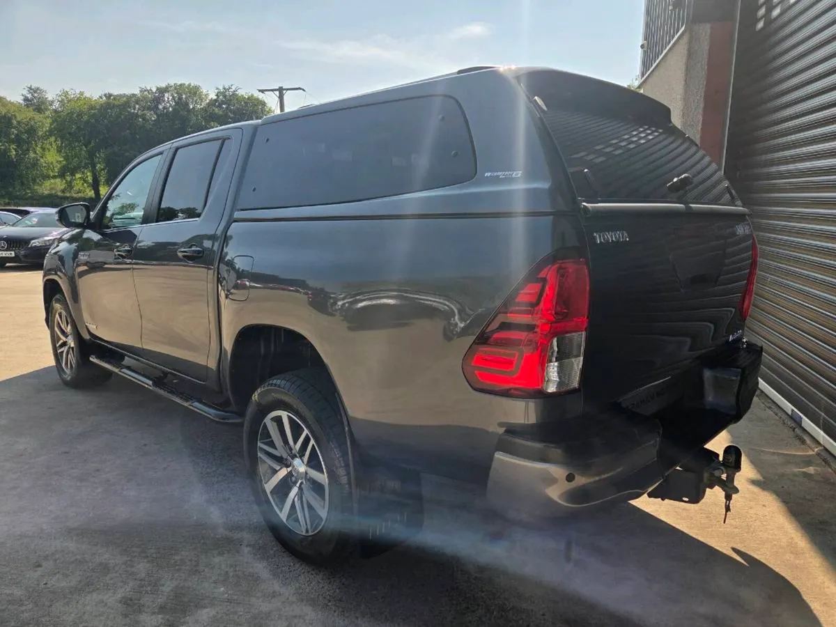 Toyota Hilux no vat - Image 4
