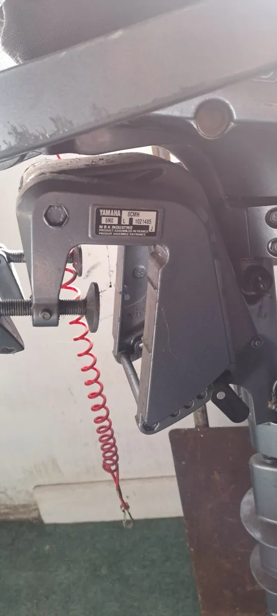Yamaha 8cmh 6n0 Outboard Motor - Image 2