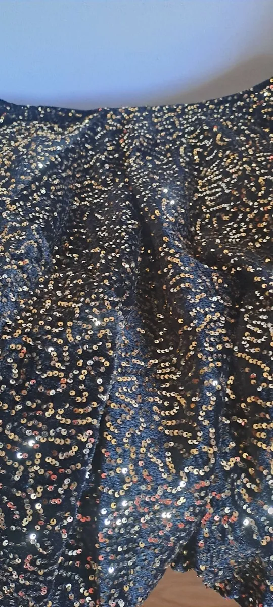Clothes - Image 4