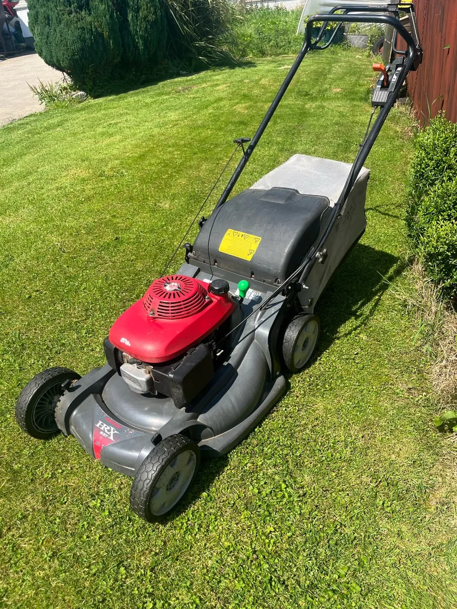 Honda hrx537 lawnmower - Image 2