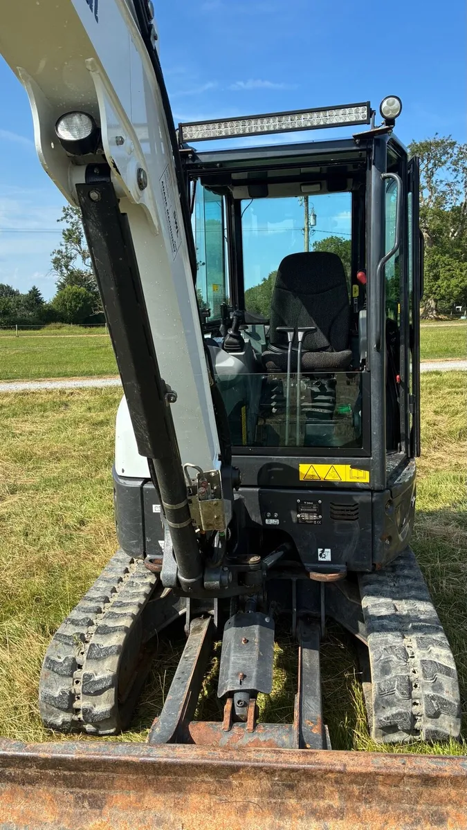 E34 Bobcat Excavator - Image 3